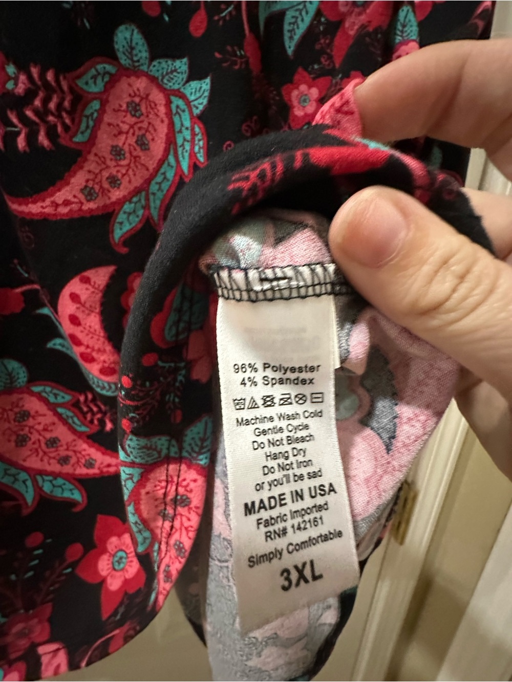 LuLaRoe Black Scoop Neck Long Sleeve Top with Pink & Teal Paisley - Picture 3 of 3